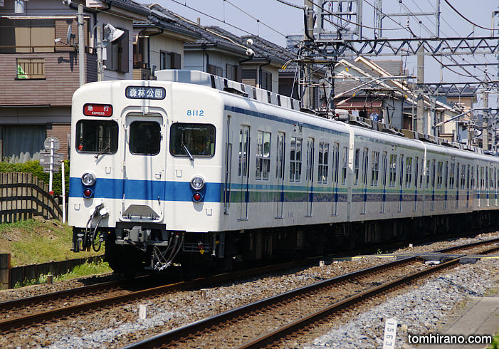 8112F