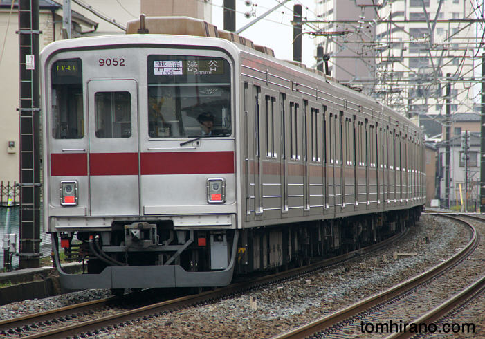 9152F