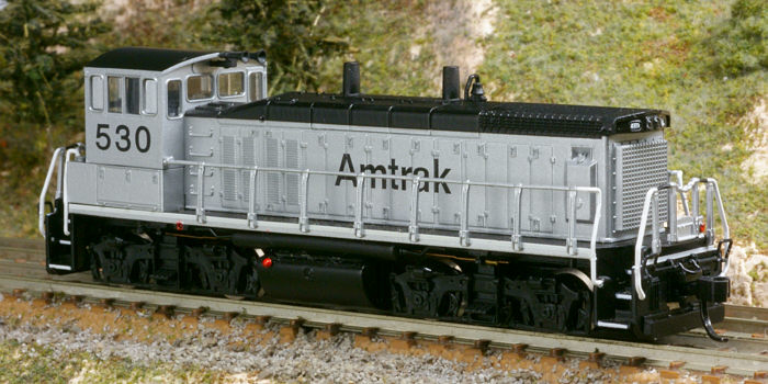 Atlas MP15DC in Amtrak
