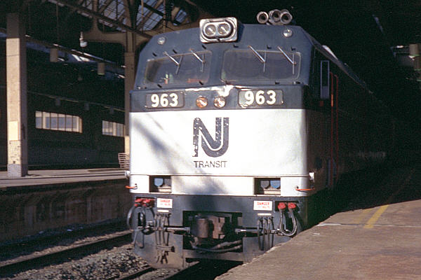 GE E60CP NJ Transit 963