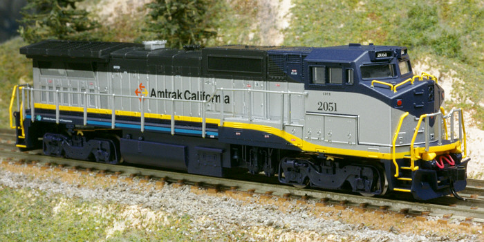 Atlas P32-8BWH in Amtrak California. 