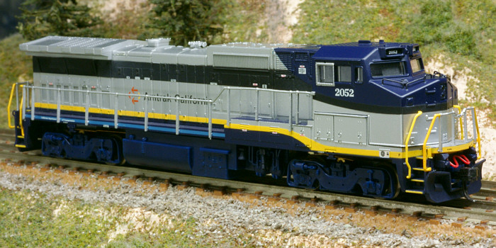 Atlas P32-8BWH in Amtrak California. 