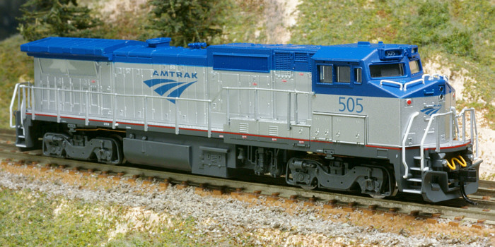 Atlas P32-8BWH in Amtrak phase V. 